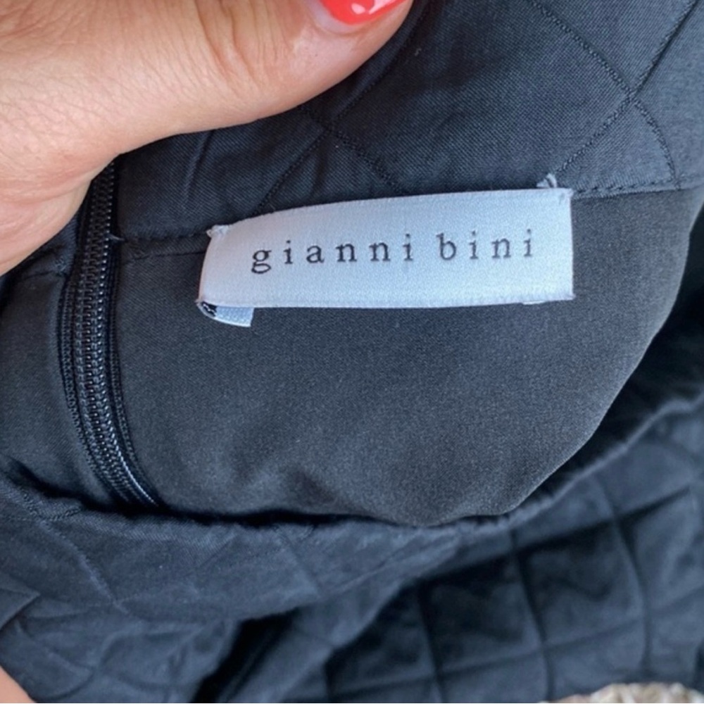 GIANNI BINI BLACK QUILTED MINI SKIRT - Picture 3 of 5